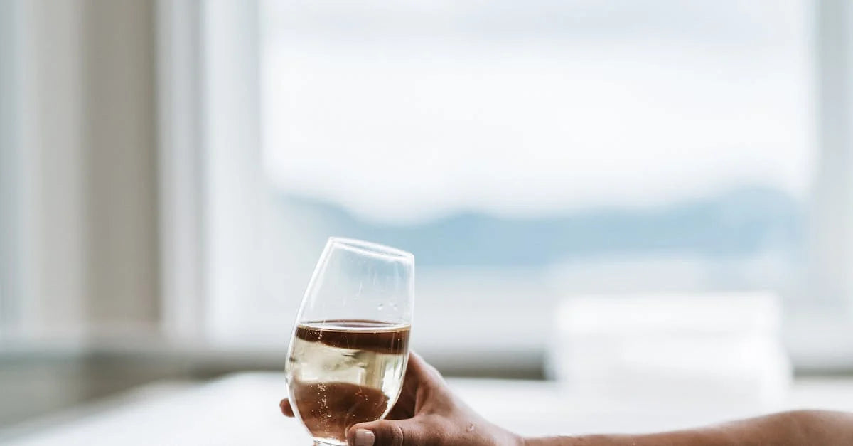 5 Expert Wine Pairings for Premium Dark Chocolate
